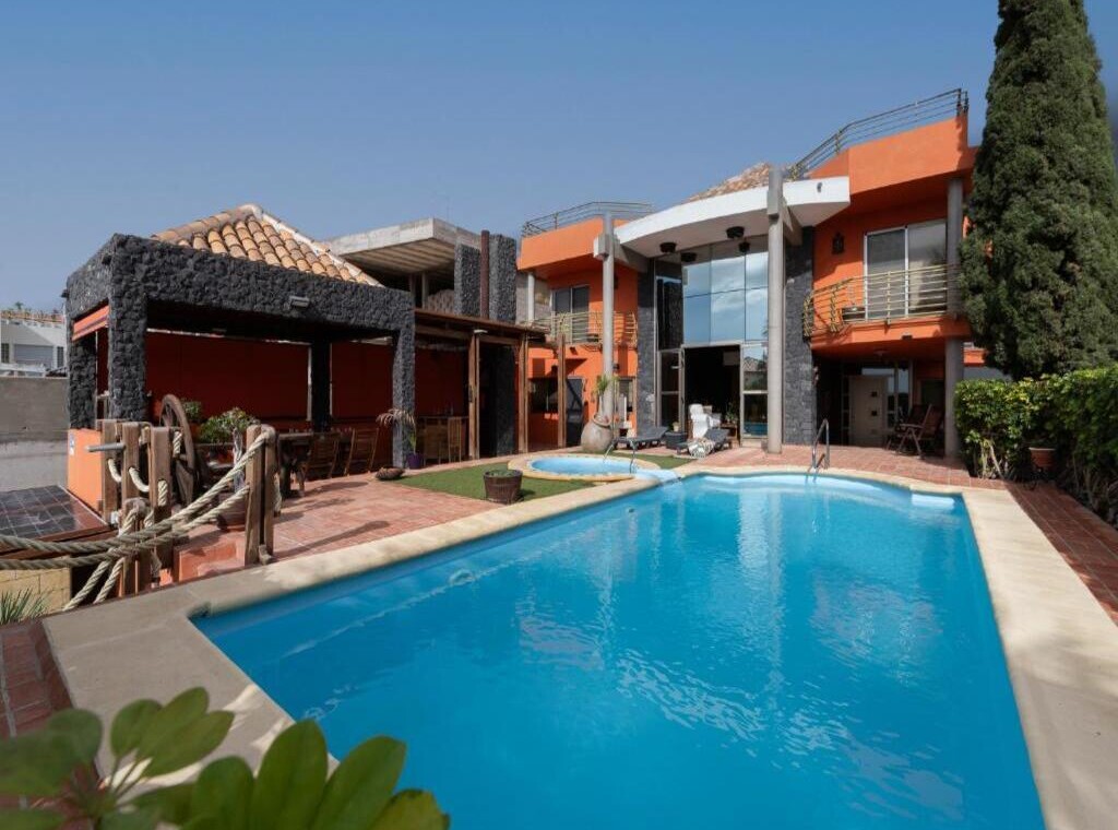 private luxury villas in gran canary, canary islands of Spain.